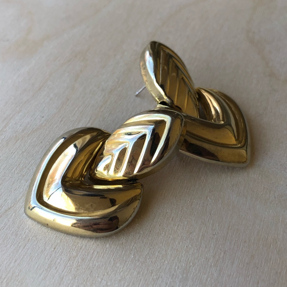 Vintage Heart & Leaf Gold Earrings